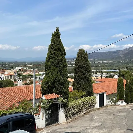 Preciosa Casa En Con Vistas Al Pueblo Y Al Mar Av-33 Nyaraló
