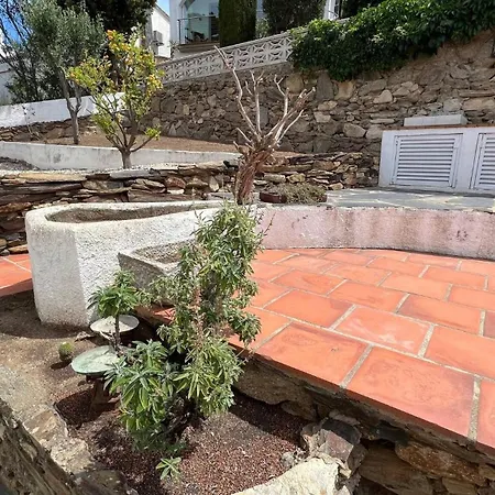 Preciosa Casa En Con Vistas Al Pueblo Y Al Mar Av-33 Roses